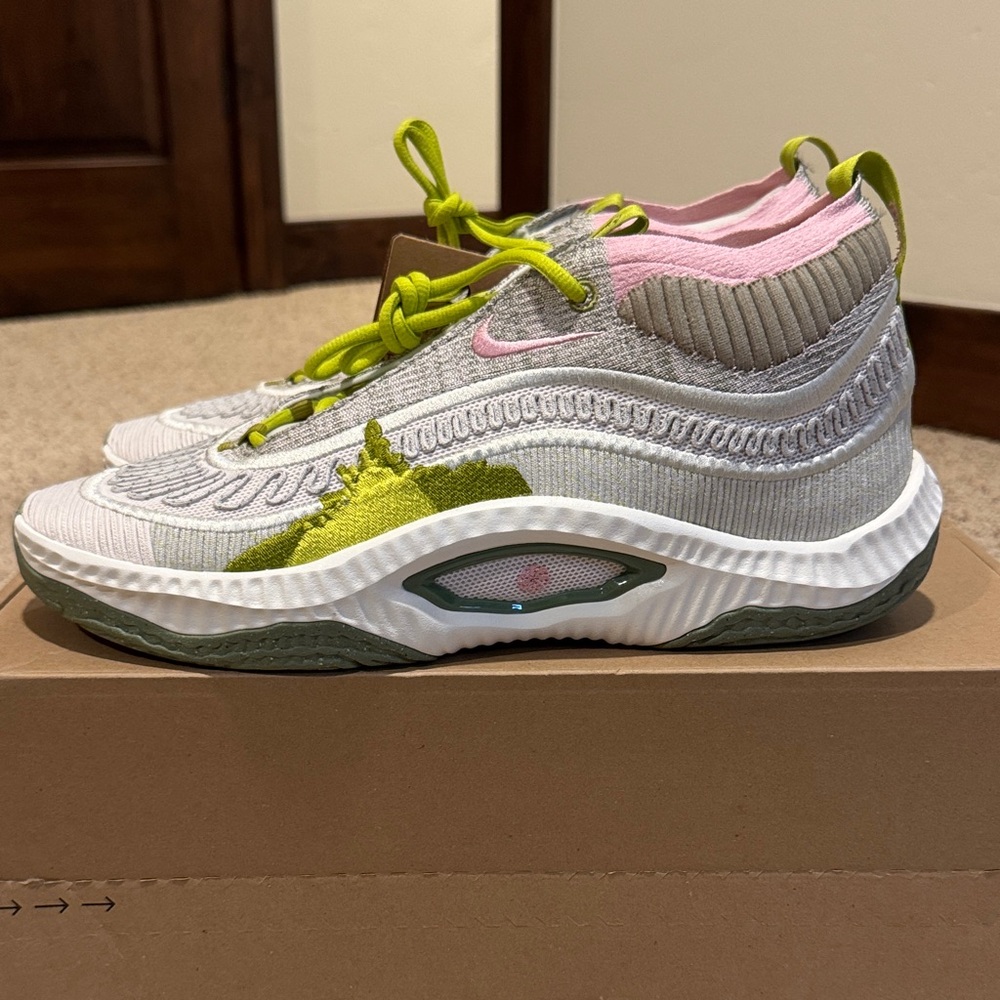 Nike cosmic unity 3